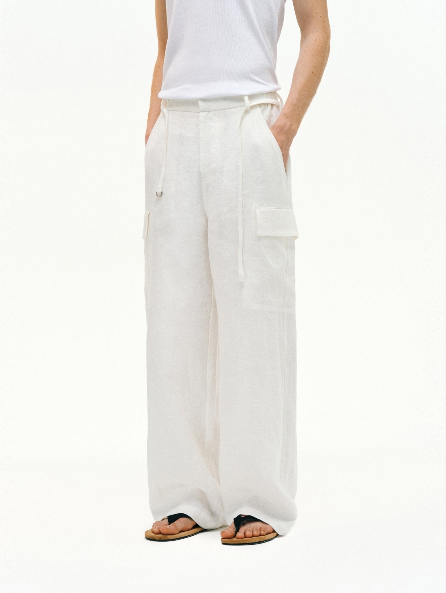 Textured French Linen Cargo Pants - Somnad
