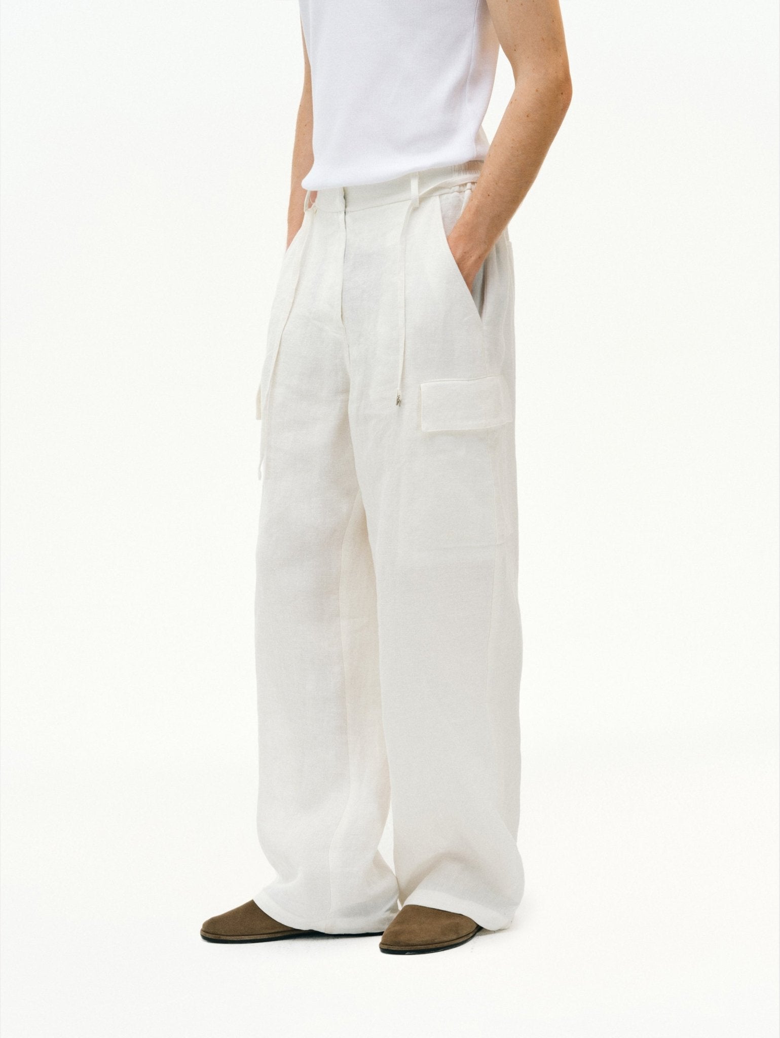 Textured French Linen Cargo Pants - Somnad